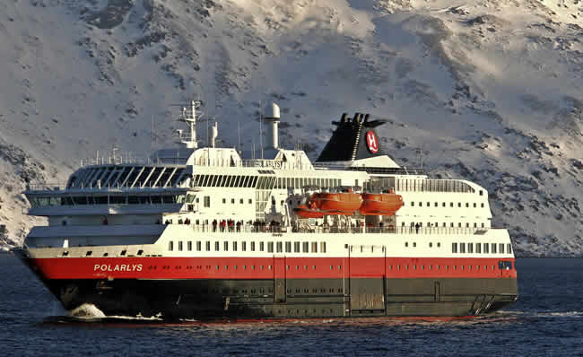 Hurtigrutenschiff
