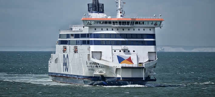 Mit der Fähre nach England Mit der Fähre nach England