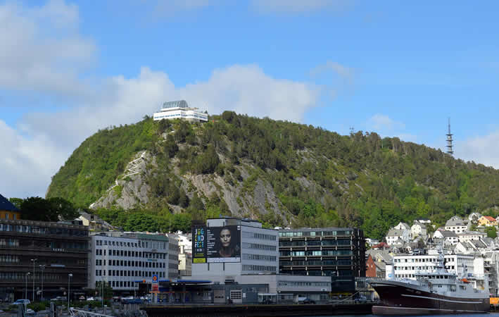 Aksla – Ålesunds spektakulärer Hausberg